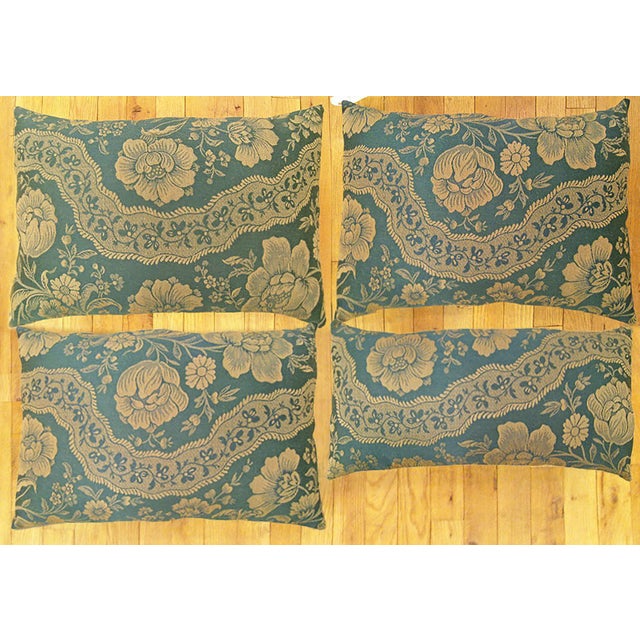 A set of vintage decorative pillow with floral chinoiserie; size 1’9" x 1’3” and 1'9" x 0' 11". A vintage decorative...