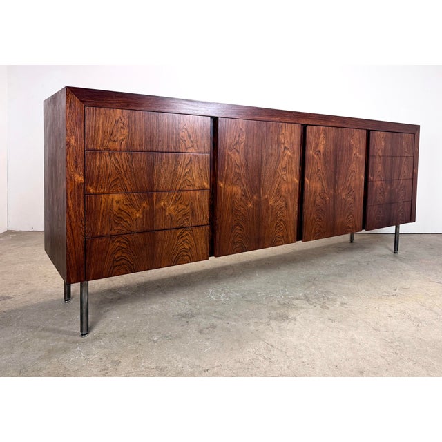 Milo Baughman Mid Century Modern Milo Baughman Style Rosewood Credenza For Sale - Image 4 of 12