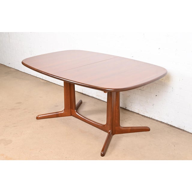 Brown Niels Møller for Gudme Møbelfabrik Danish Modern Sculpted Teak Extension Dining Table, Newly Refinished For Sale - Image 8 of 12