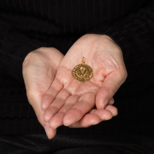 Antique Portuguese Medallion 19k Yellow Gold 1st Communion Religious Charm For Sale - Image 4 of 4
