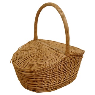Lined Oval Wicker Picnic Basket, 1960 For Sale