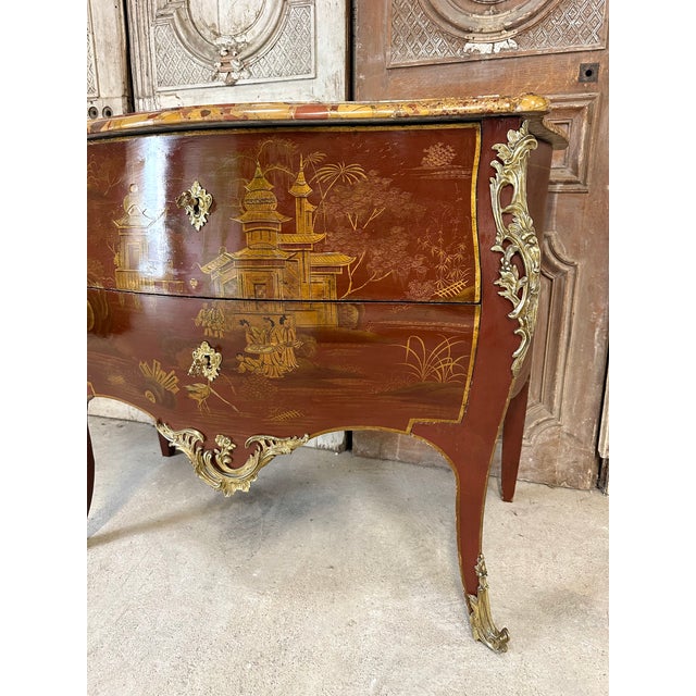 Louis XV Commode in Far Eastern Lacquer, 1890s For Sale - Image 17 of 18