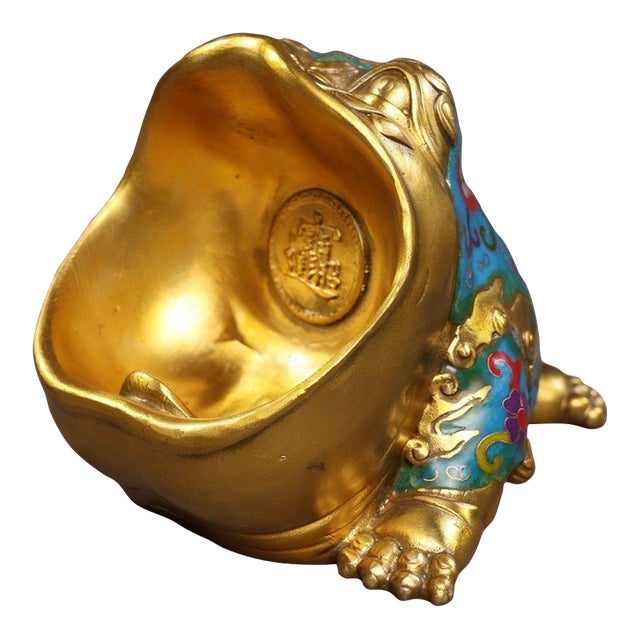 Gilt Bronze Cloisonné Enamel Toad-Form Box With Bagua Motif For Sale