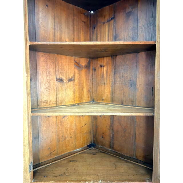 Antique American Primitive Painted Two-Tone Corner Cupboard, Virginia For Sale In Washington DC - Image 6 of 10