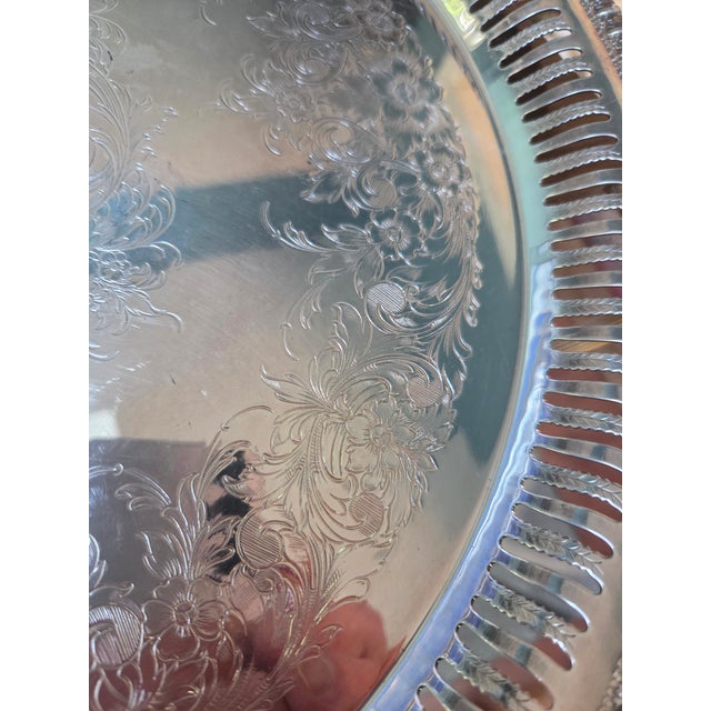 Vintage Wilcox International Silver Brandon Hall 7572b Round Platter Tray For Sale In Indianapolis - Image 6 of 10