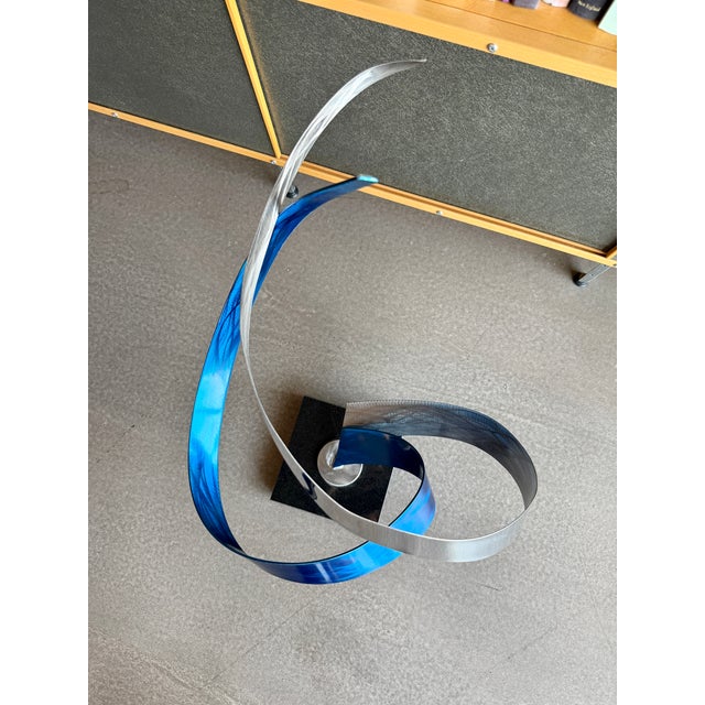 Chrome Large Modern Metal Ribbon Chrome Blue Sculpture Marble Base Brutalist Kinetic For Sale - Image 8 of 16