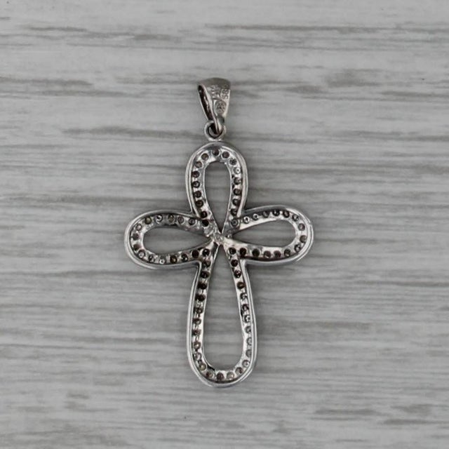 0.26ctw Vs2 Diamond Open Work Cross Pendant 14k White Gold For Sale - Image 4 of 5