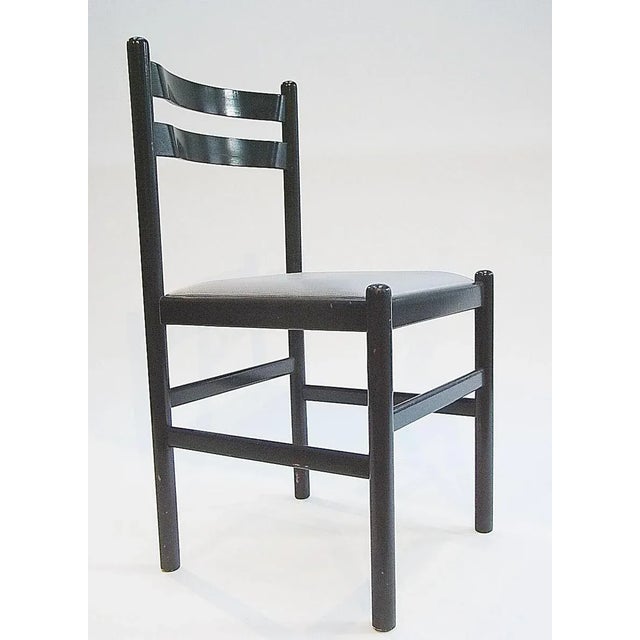 Design in the style of Vico Magistretti's Carimate or Gio Ponti's Super Lightweight chair