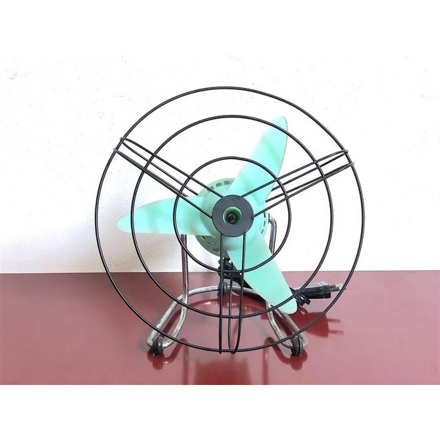 60s Vintage fan - Made in Italy - Findable table fan, completely original, made of plastic material, aluminum cage....