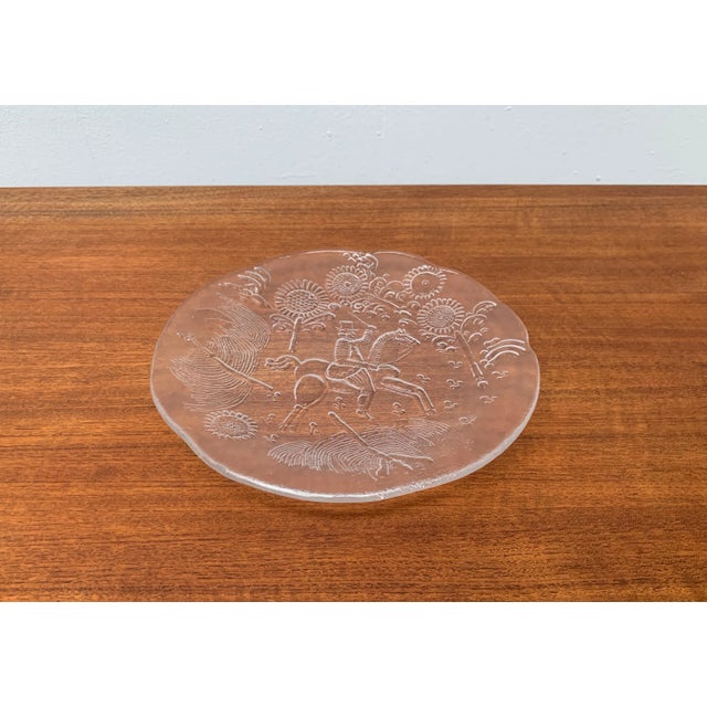 Vintage Swedish Doran Glass Plate by Goran Warff for Kosta Boda, in Very Good conditions. Designed 1970 to 1979 I have...