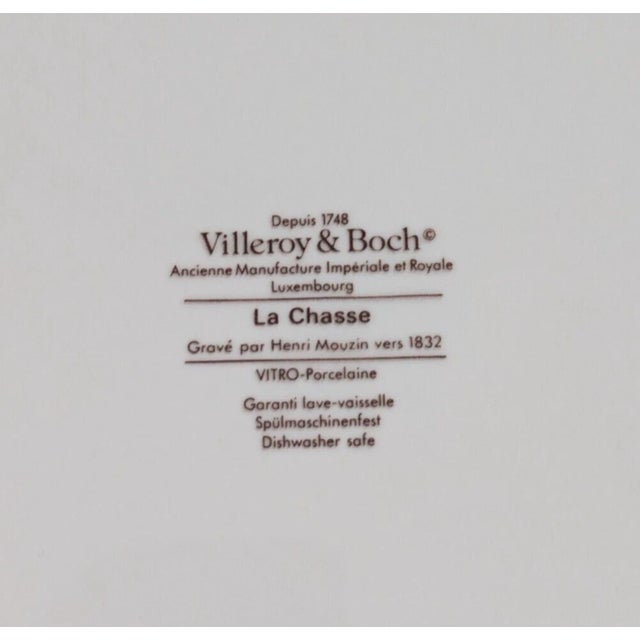 Traditional Mid 20th Century Villeroy & Boch La Chasse La Fatigue Dinner Plate Discontinued Toile Hunting For Sale - Image 3 of 10