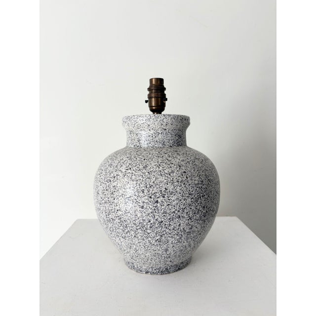 1980s 20th Century Postmodern Ceramic Table Lamp, Italy, 1980s For Sale - Image 5 of 15