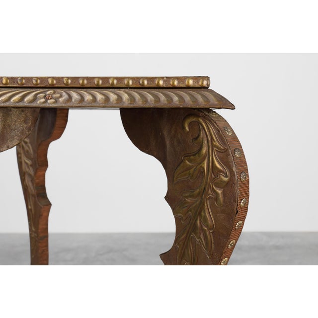 A characterful example of early 20th‑century British craftsmanship, this Arts & Crafts side table beautifully unites...