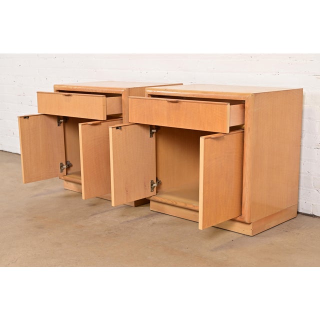 Wood 1980s Drexel Heritage Modern Art Deco Nightstands, Pair For Sale - Image 7 of 16