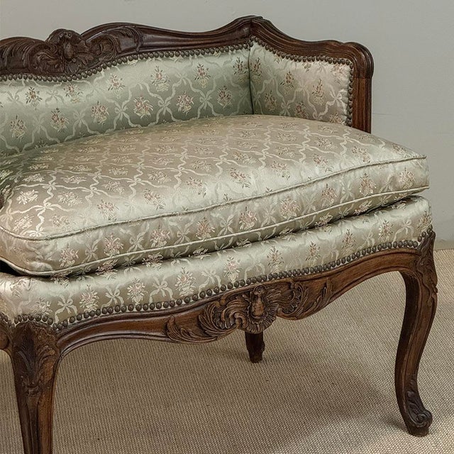 19th Century French Louis XV Walnut Vanity Armchair For Sale - Image 10 of 18