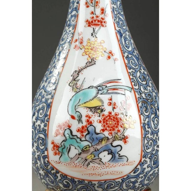 Late 19th-Century Porcelain Perfume Bottle from Samson, Paris For Sale - Image 4 of 11