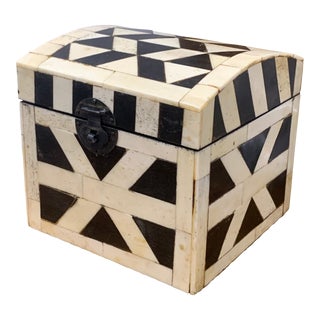 Late 20th Century Vintage Tessellated Bone Box With Geometric Designs For Sale