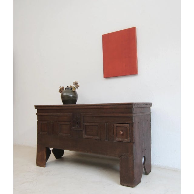 A Baroque chest from the second half of the 17th century. Northern Germany/Netherlands. Solidly crafted in oak with a...