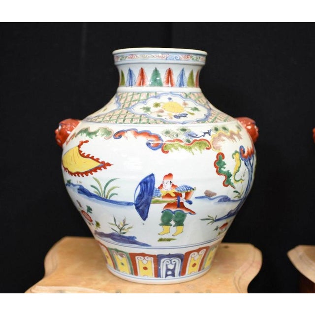 Chinese Qianlong Hand Painted Porcelain Vases, Set of 2 For Sale - Image 6 of 12