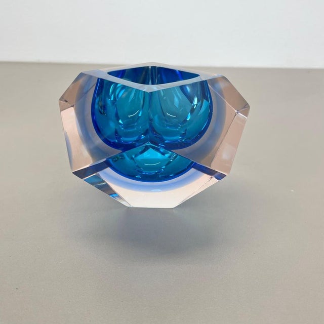 1970s Murano Glass Faceted Diamond Sommerso Bowl from Flavio Poli, Italy, 1970s For Sale - Image 5 of 18