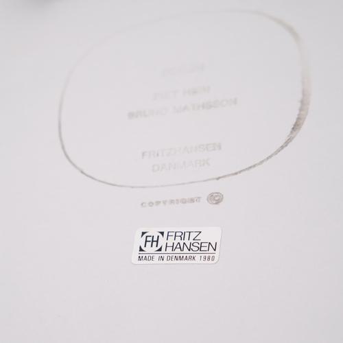 Paper Vintage Ellipse Model B614 Dining Table with White Laminate by Arne Jacobsen for Fritz Hansen, 1980s For Sale - Image 7 of 11