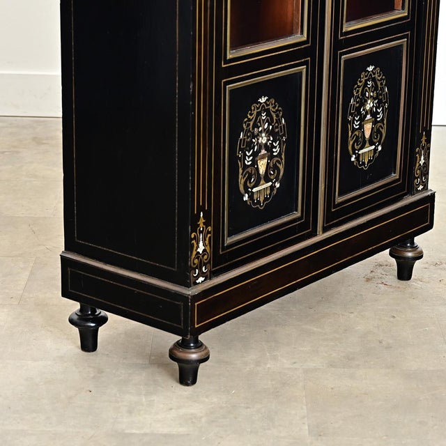 French 19th Century Ebonized & Inlay Petite Bibliotheque For Sale In Baton Rouge - Image 6 of 15