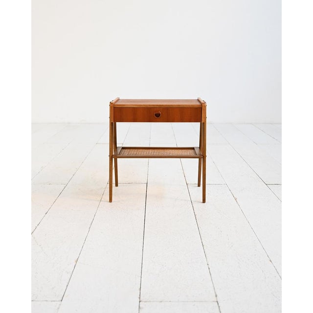 Scandinavian Teak Bedside Table with Rattan Shelf, 1950s For Sale - Image 4 of 13