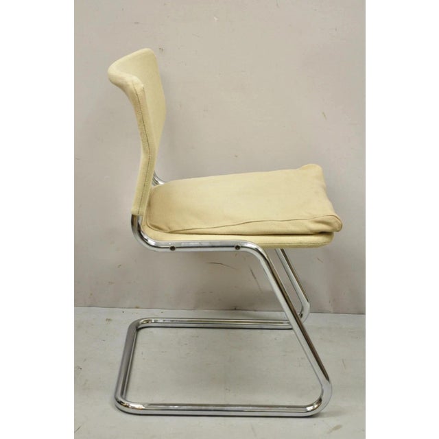 Mid-Century Modern Mid Century Modern Milo Baughman Style Tubular Chrome Cantilever Side Chair For Sale - Image 3 of 12