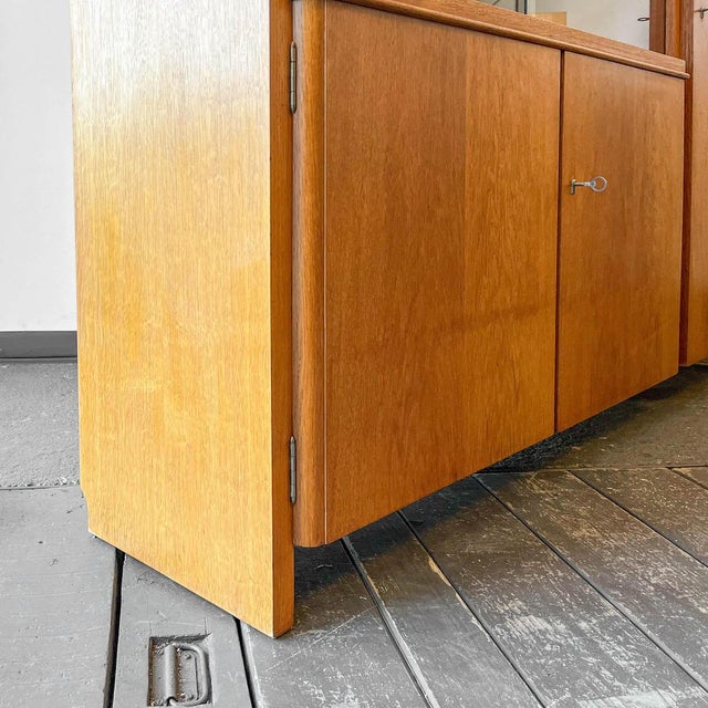 Display Cabinet from Hellerau For Sale - Image 11 of 18