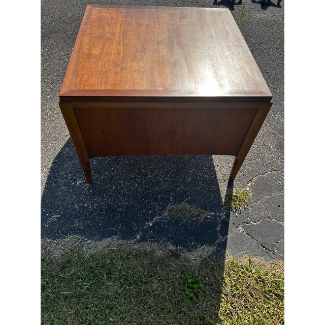 Brown Mid Century Lane Rhythm Paul McCobb Style Double Door Side End Table For Sale - Image 8 of 8