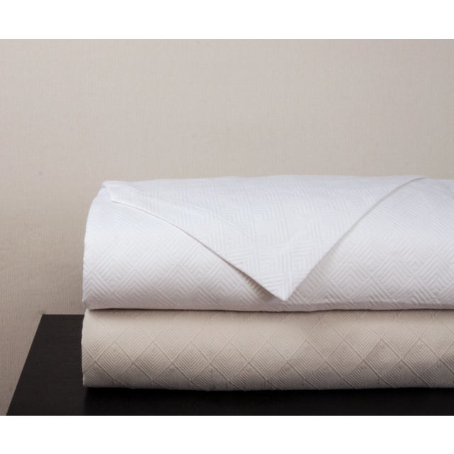 *Please note, this listing is for a coverlet and 2 shams only. We try not to play favorites, but it’s hard to resist our...