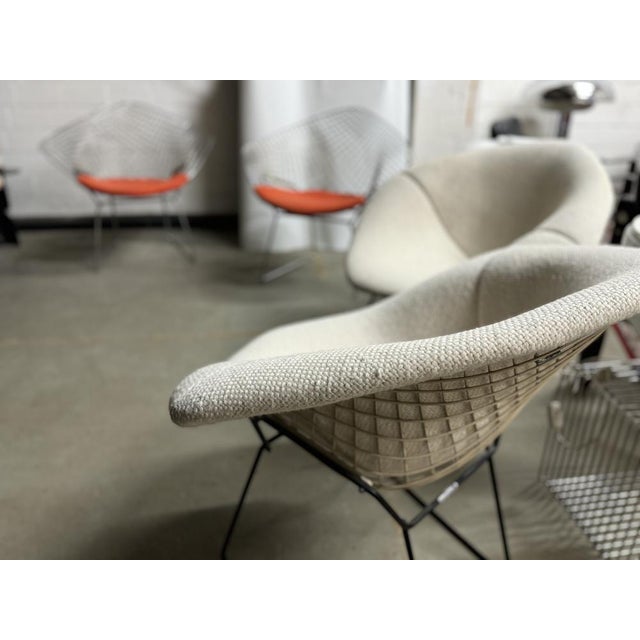 Red Set of Diamond Chairs in Silver with Orange Seat by Harry Bertoia for Knoll, 1980s For Sale - Image 8 of 9