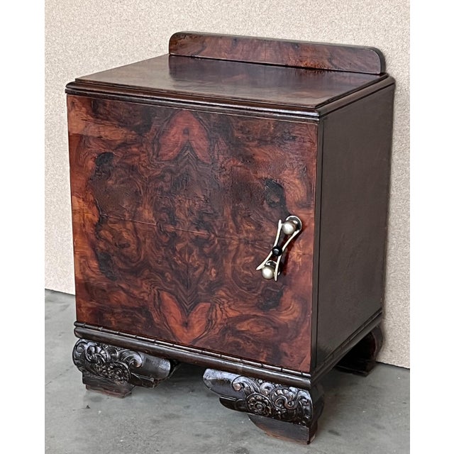 Early 20th Century Pair of Art Deco Side Cabinets or Nightstands with Ebonized Base For Sale - Image 10 of 18