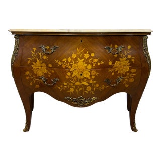 Early 20th Century French Louis XV Bombe Commode With Marble Top, Ormolu Details For Sale