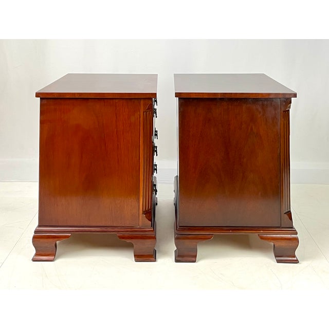 Late 20th Century Baker Furniture Chippendale Style Mahogany 3-Drawer Nightstands - A Pair For Sale - Image 9 of 18