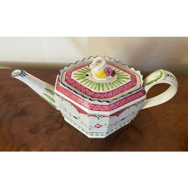 Antique 18th Century English Creamware Tea Pot in the King's Rose Pattern For Sale In New York - Image 6 of 11