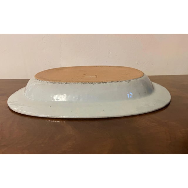 18th Century Chinese Export Porcelain Deep Platter For Sale - Image 4 of 10