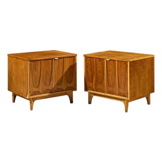 Broyhill Brasilia Mid Century Walnut Commode Nightstands – Pair For Sale