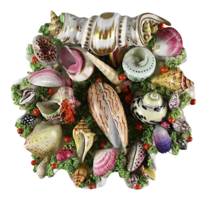 1820 English Chamberlain's Worcester Porcelain Sea Shell & Coral Design Centerpiece