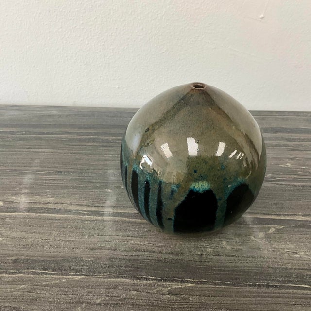 Mid-Century Modern Small Mid-Century Studio Pottery Weed Pot Vase, Unsigned For Sale - Image 3 of 8