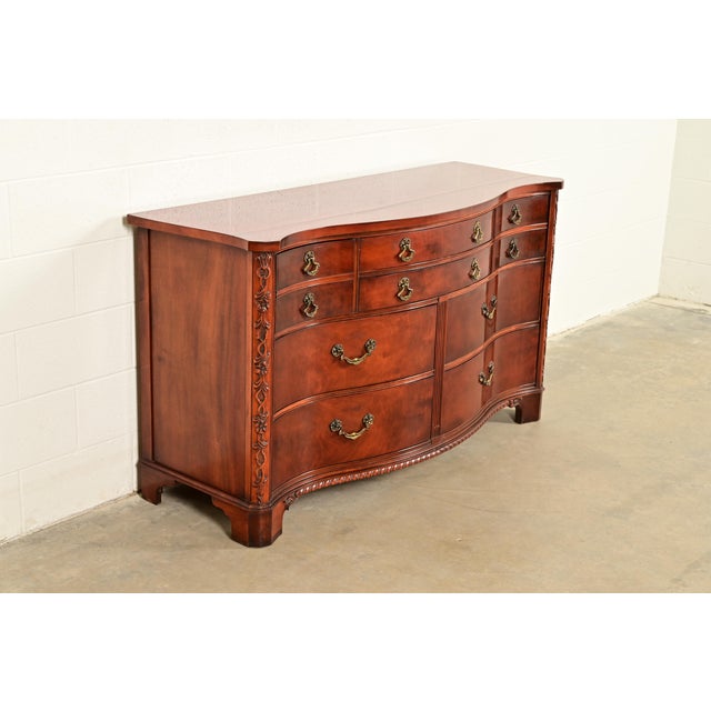 Century Furniture Century Furniture Georgian Carved Flame Mahogany Serpentine Front Ten-Drawer Dresser or Chest of Drawers | Circa 1950s For Sale - Image 4 of 13