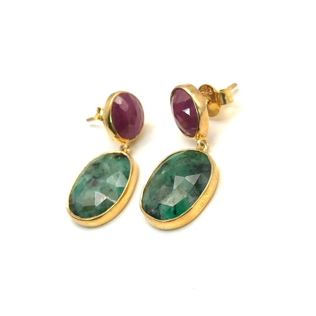 Early 21st Century Bochic "Capri" Ruby & Rough Cut Emeralds Set In 18K Gold & Silver For Sale - Image 5 of 7