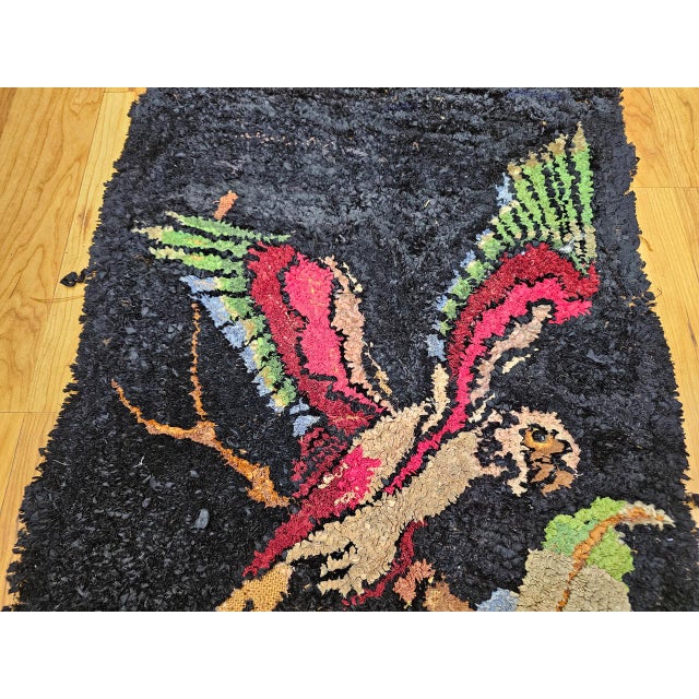 Early 20th Century Vintage American Hand Hooked Rug, Handwoven Parrot Pattern, Folk Art Tapestry, 2x3 For Sale - Image 5 of 9