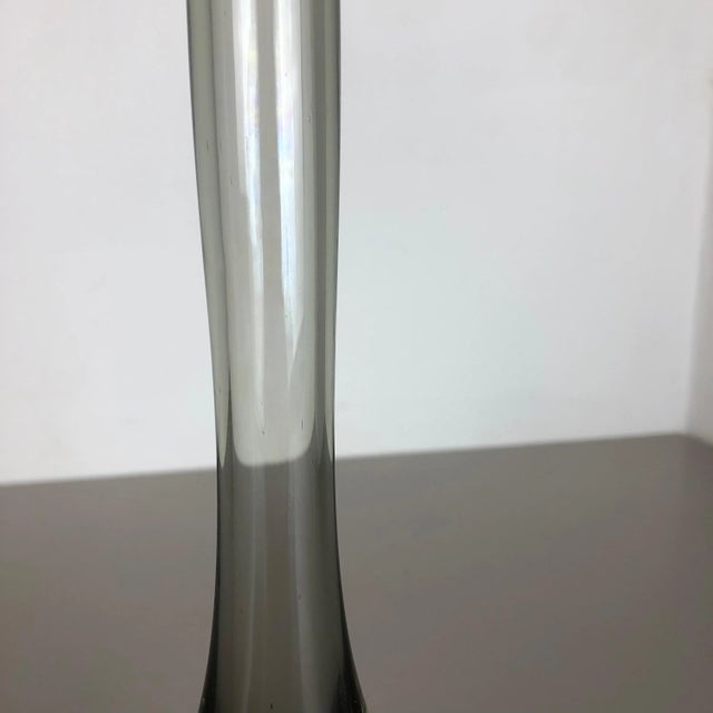 Gray Italian Grey Murano Glass Sommerso Single-Stem Vase from Flavio Poli, 1960s For Sale - Image 8 of 17