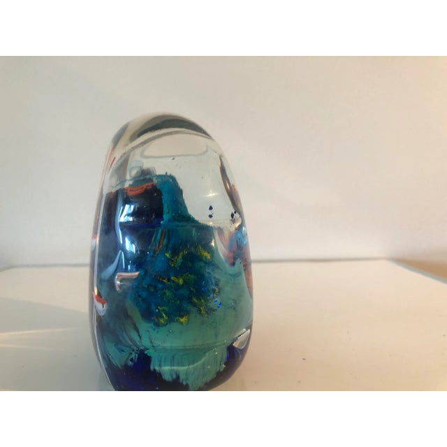 Hollywood Regency Exemplary Vintage Aquarium Paperweight For Sale - Image 3 of 7