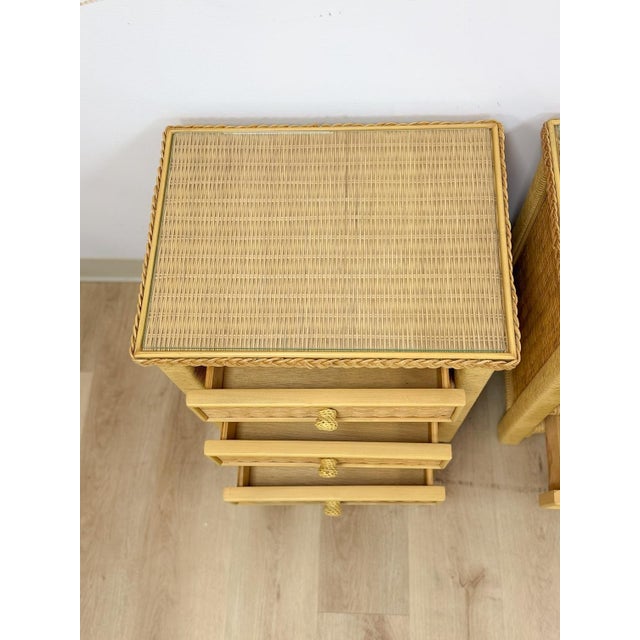 Henry Link Wicker 3-Drawer Pair of Nightstands Vintage Coastal Hollywood Regency For Sale - Image 9 of 13