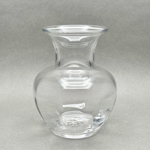 Simon Pearce Vintage 1980’s Simon Pearce “Shelburne” Hand Blown Glass Vase For Sale - Image 4 of 9