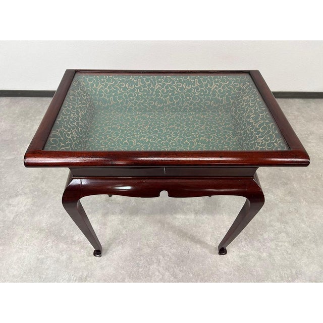 Art Deco Mahogany Bijouterie Display Cabinet Table, 1930s For Sale - Image 3 of 15
