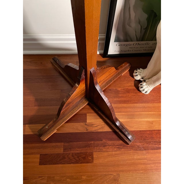 Antique c.1885–1910 English-Style Solid Oak Coat Stand With Cruciform Base Hall Coat Rack For Sale - Image 4 of 12