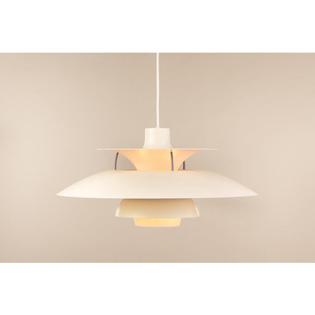 Blue Ph5 Vintage Pendants Lamp by Poul Henningsen for Louis Poulsen, Set of Two, 1980s, Set of 2 For Sale - Image 8 of 9
